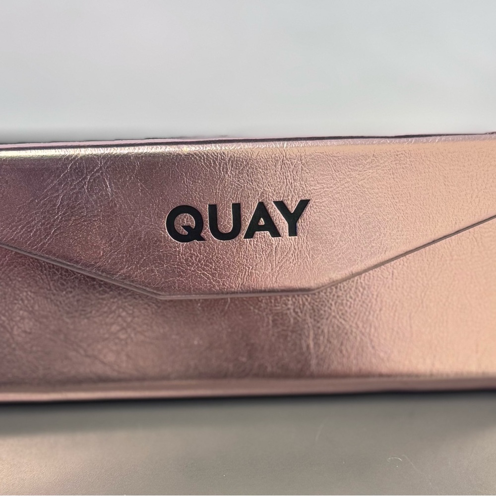 QUAY foldable eyeglass case